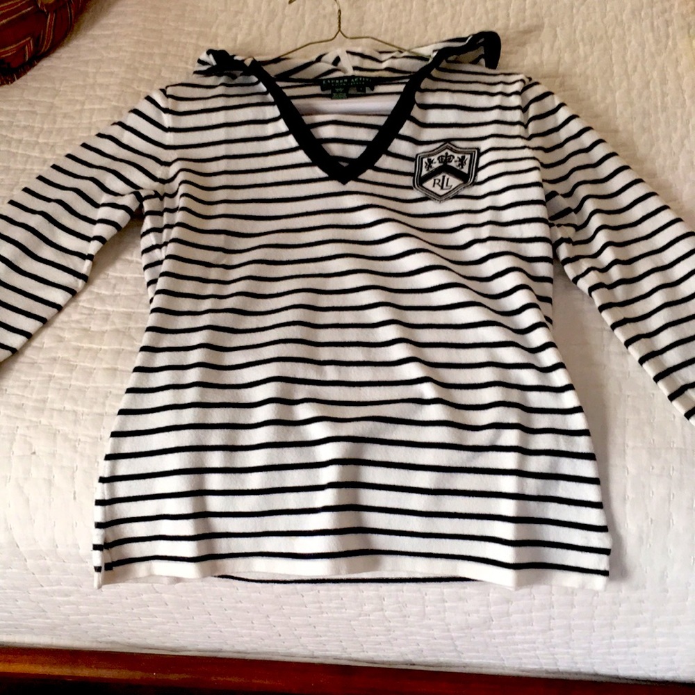 Vintage Lauren ActiveNVy/White V-Neck Top